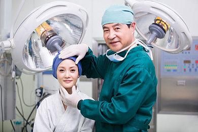 据报道索尼PS5 Slim主机盖与PS5 Pro不兼容